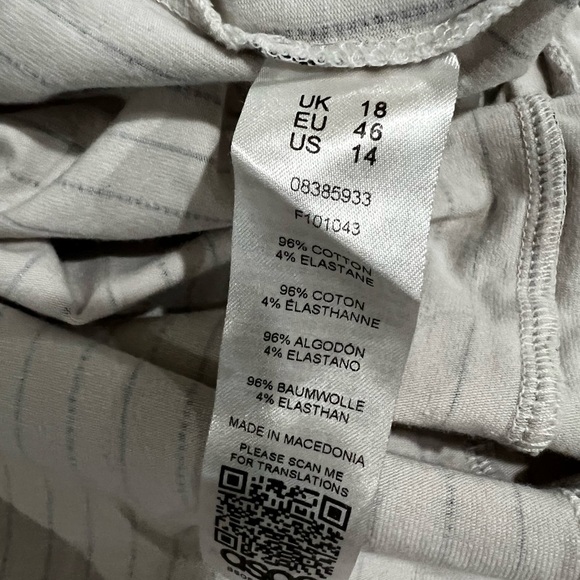 ASOS grey and White Striped romper. With matching belt in the middle. - Picture 6 of 12